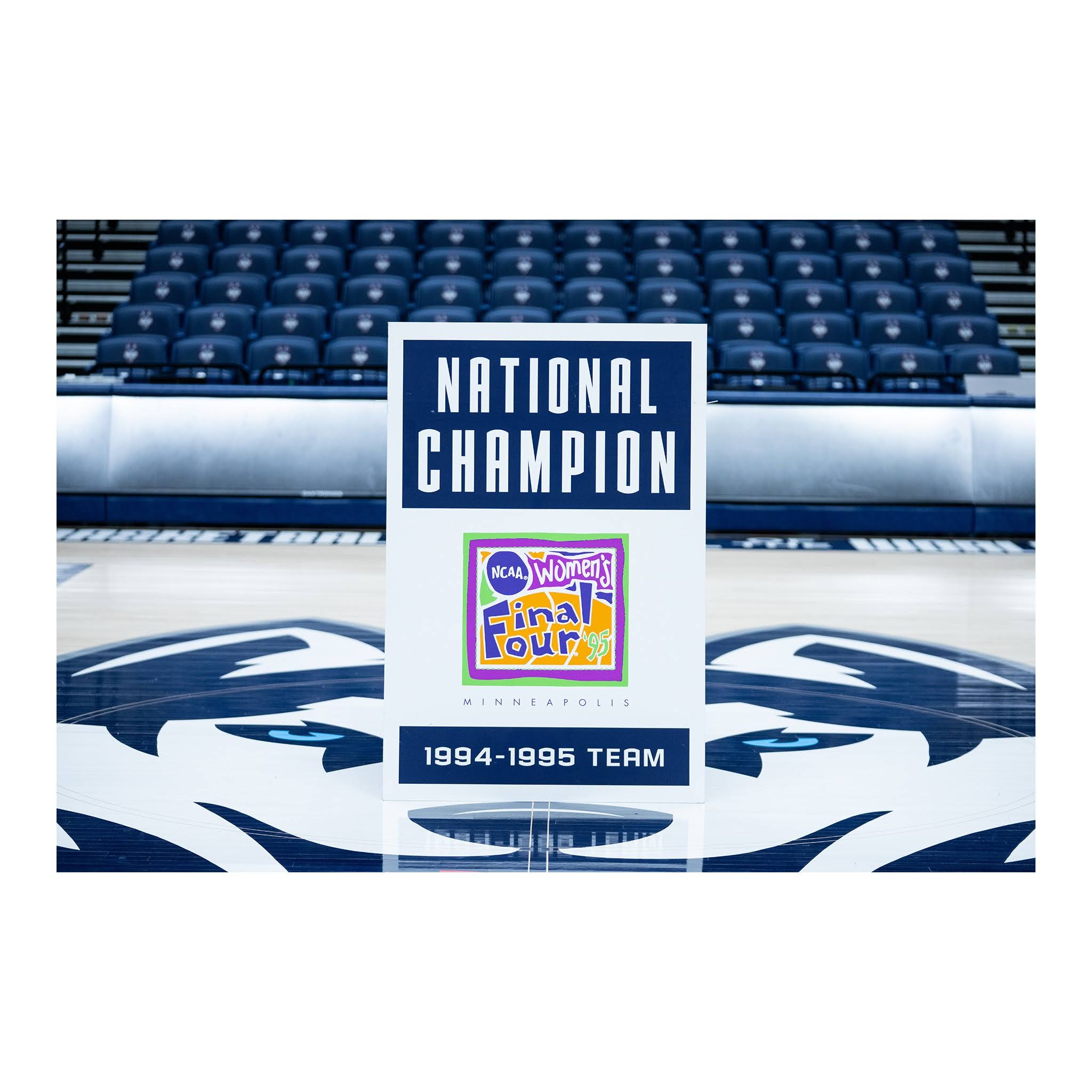 Coach Auriemma Autographed 1995 Women’s National Champion Team Huskies of Honor Sign