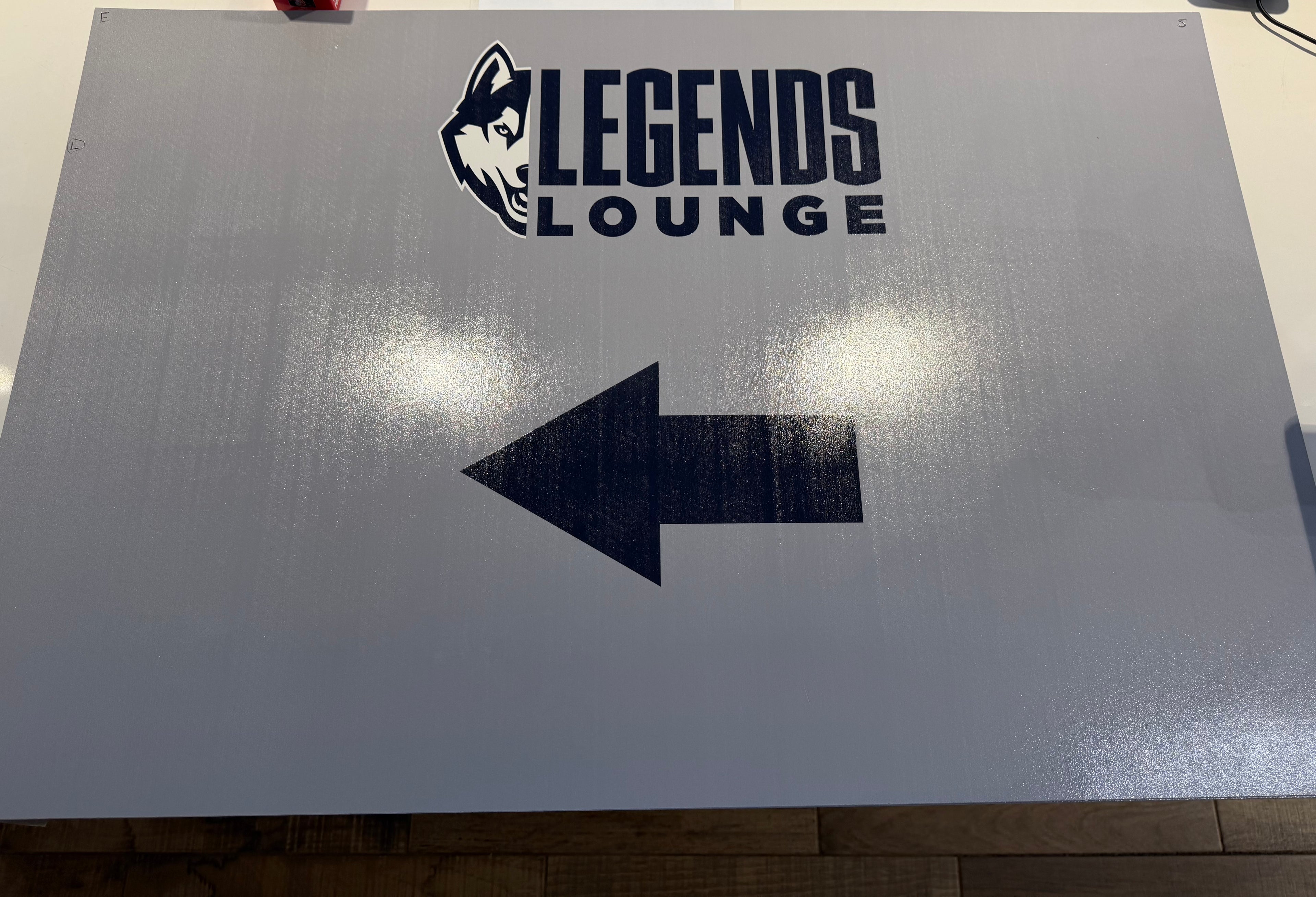 Legends Lounge Horizontal Left Arrow Sign