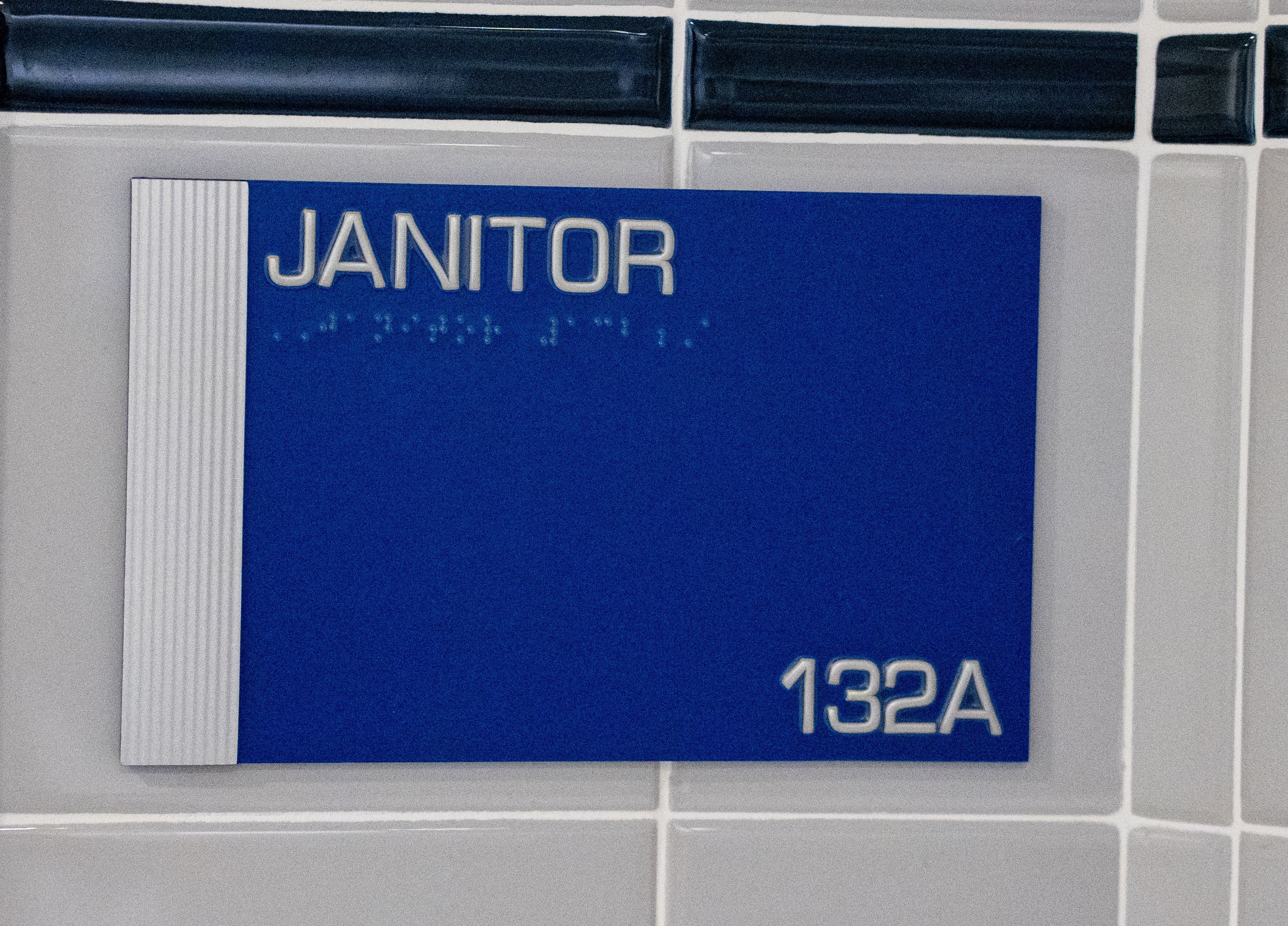 Men's Coaches Locker Room Small Janitor Sign