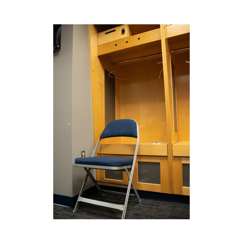 Locker Chairs Men’s Coaches Locker Room Folding Chairs – CollectUConn